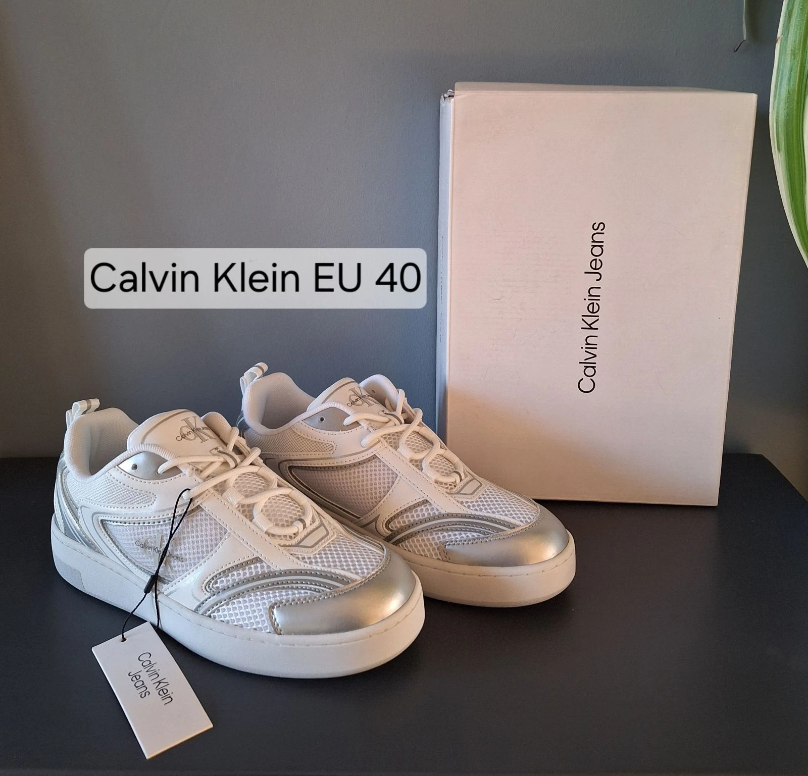 Calvin Klein wit zilver sneakers maat 40